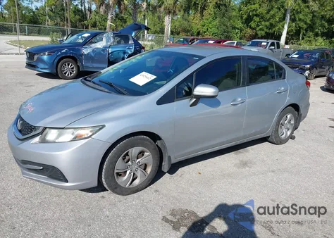 2015 Honda Civic Lx z USA, uszkodzony, nr VIN 2HGFB2F50FH553465